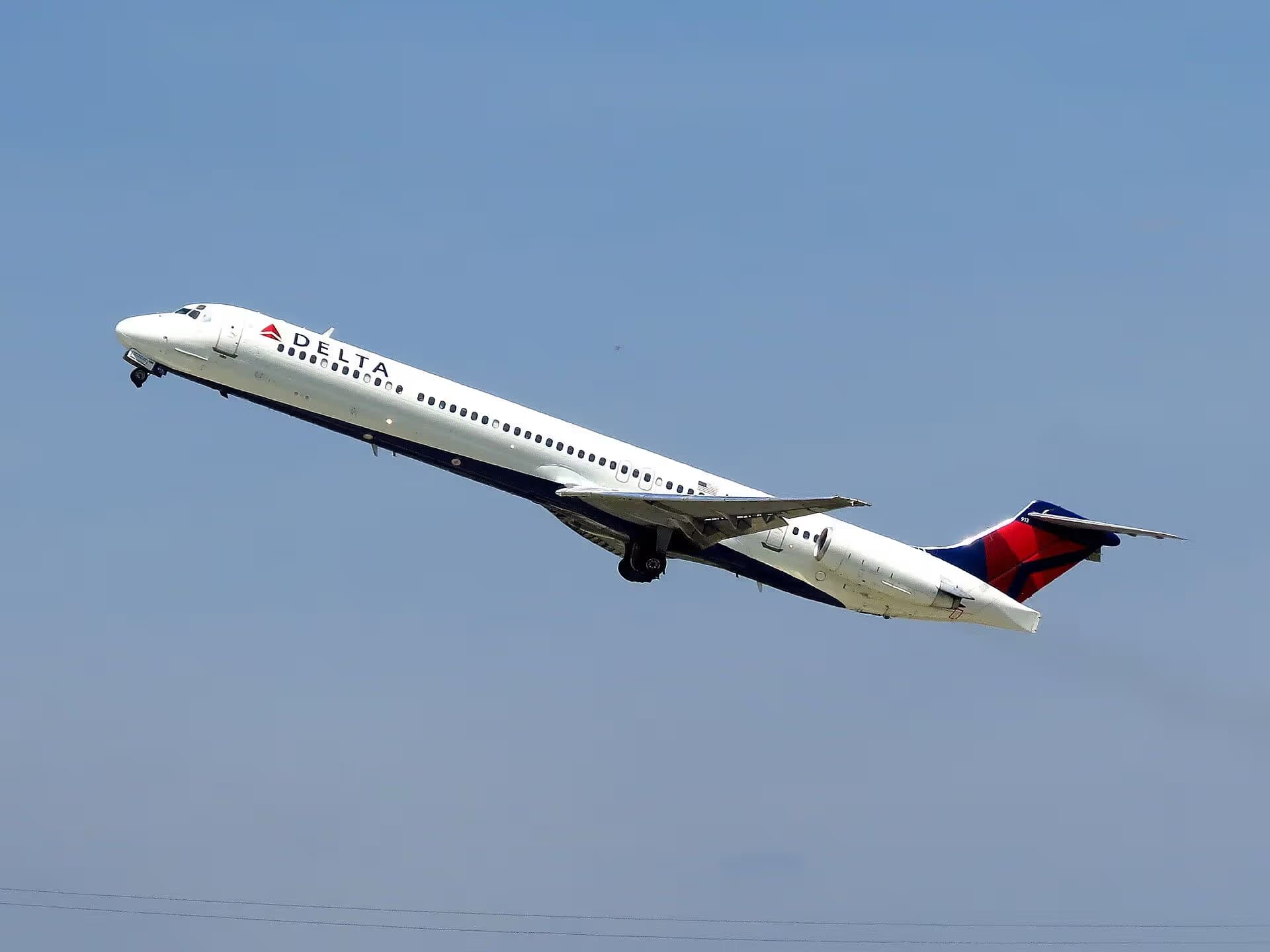 N913DL — Douglas