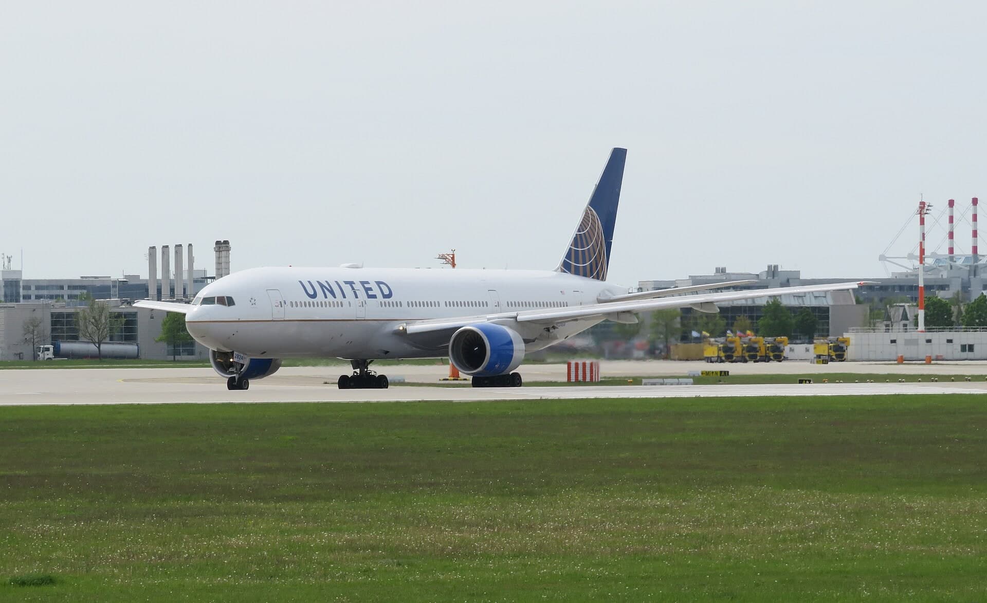 N224UA — Boeing