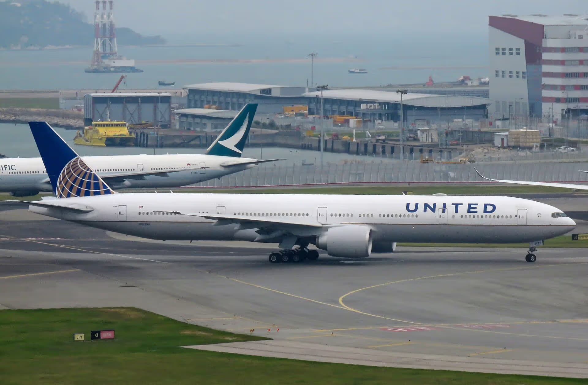 N2639U — Boeing