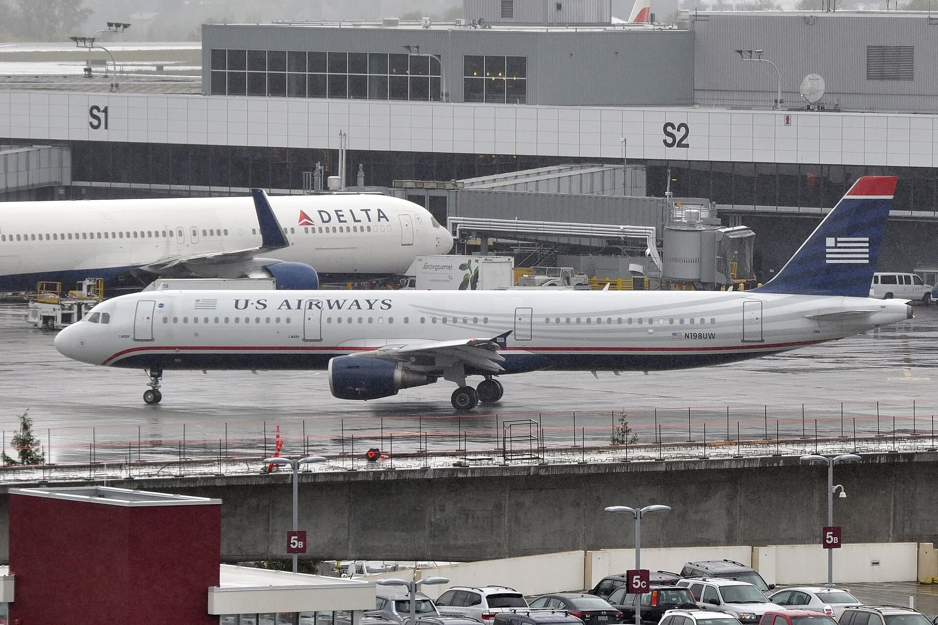 N198UW — Airbus