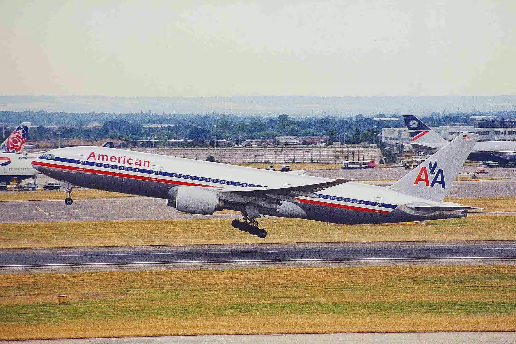 N770AN — Twin-engine aircraft