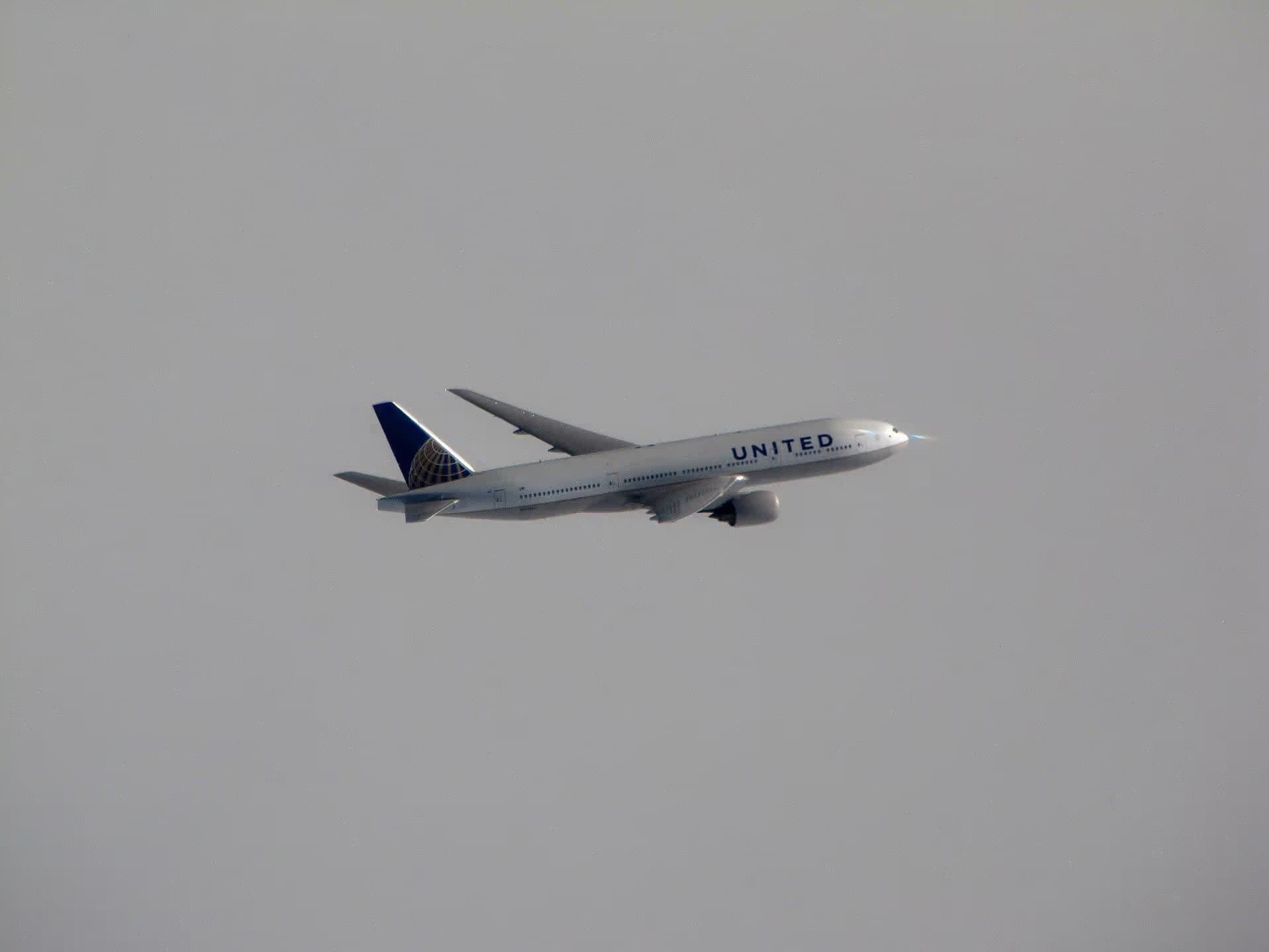 N227UA — Boeing