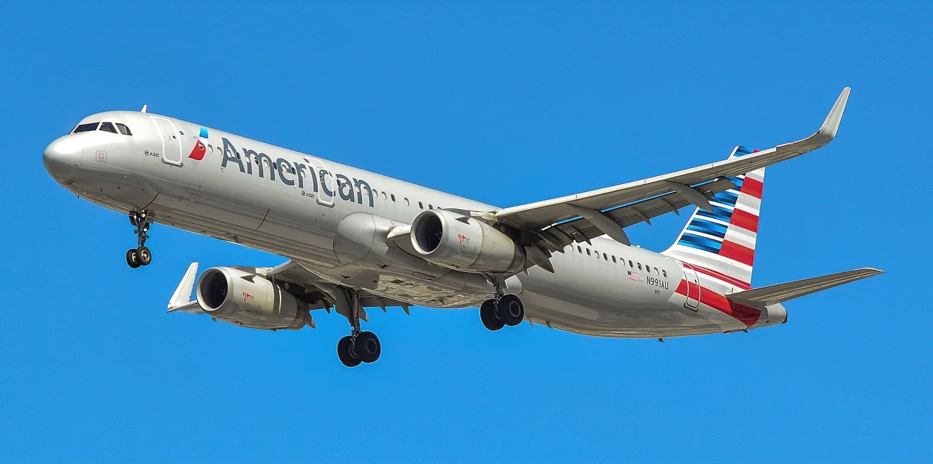 N991AU — Twin-engine aircraft