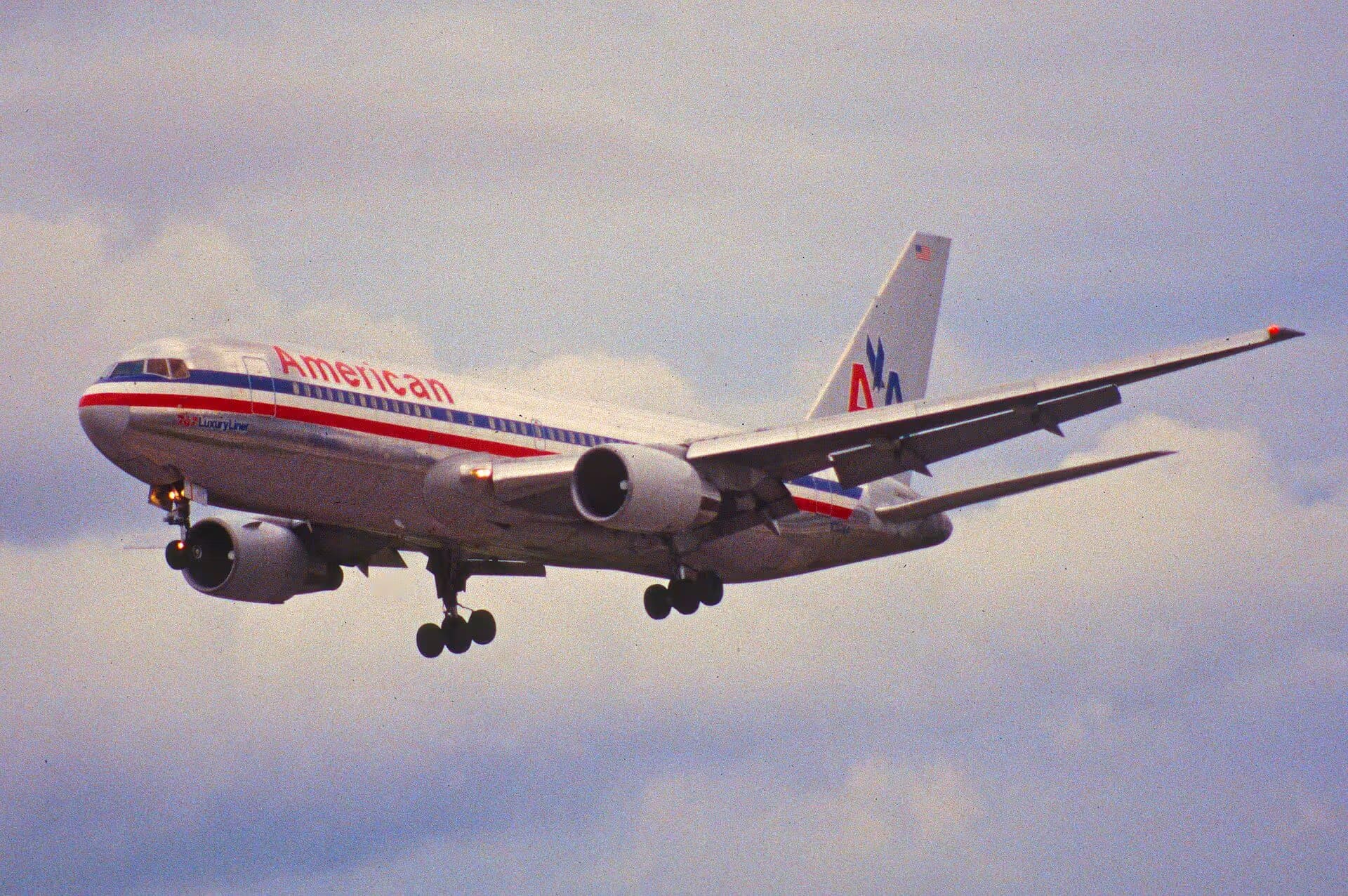 N317AA — Twin-engine aircraft