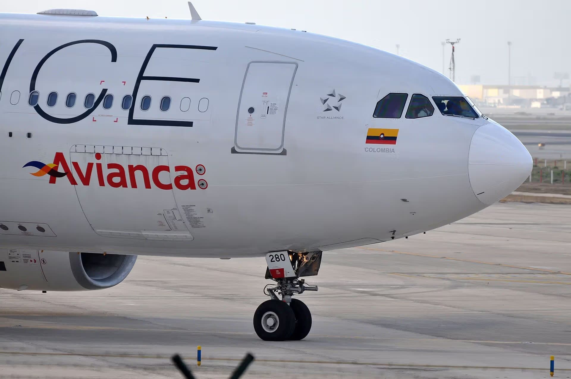 N280AV — Aircraft