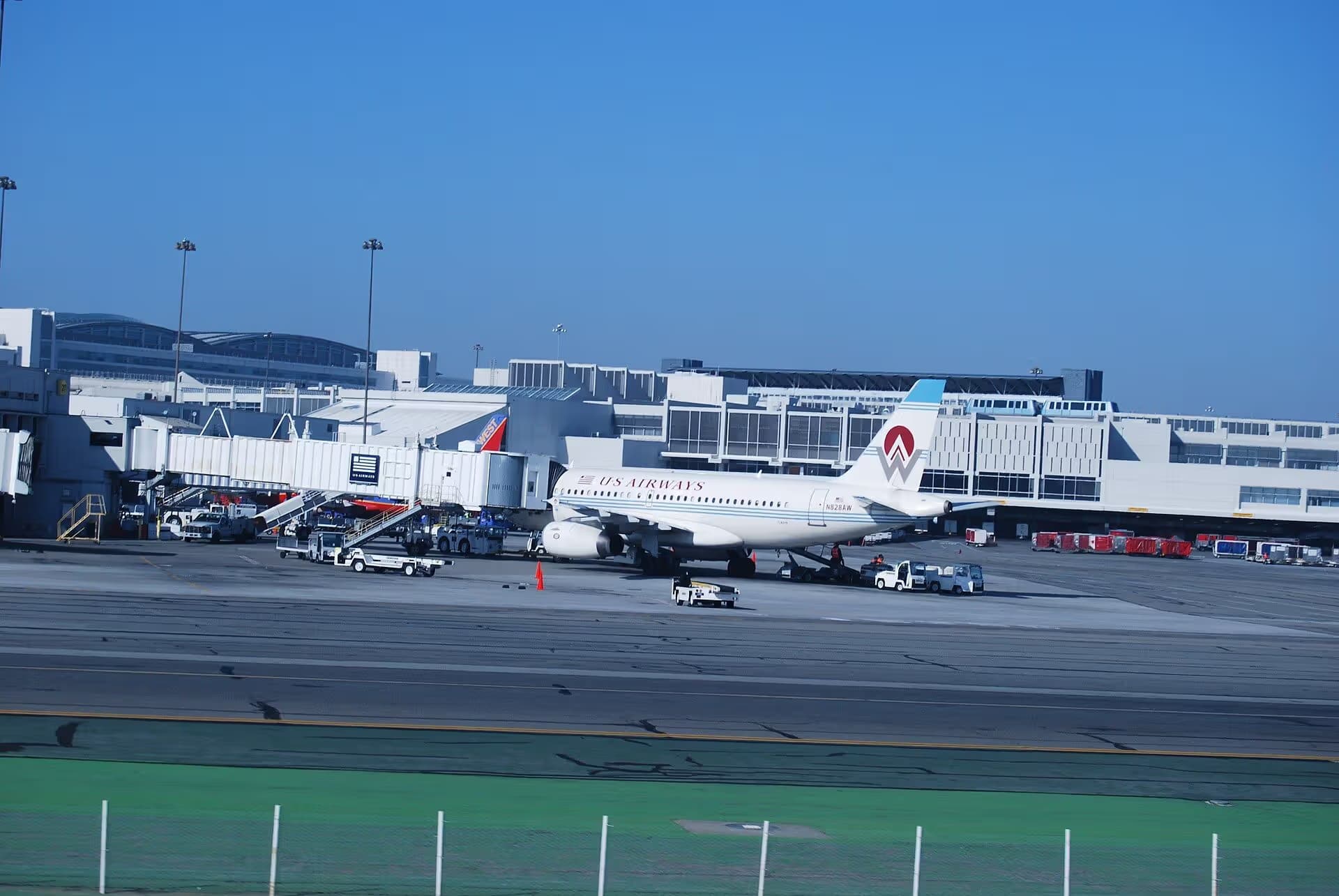 N828AW — Airbus