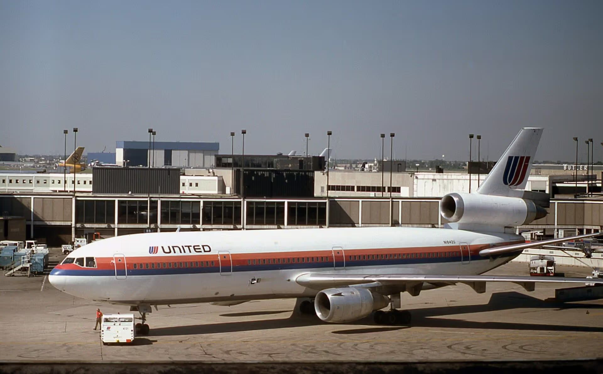 N1842U — Aircraft