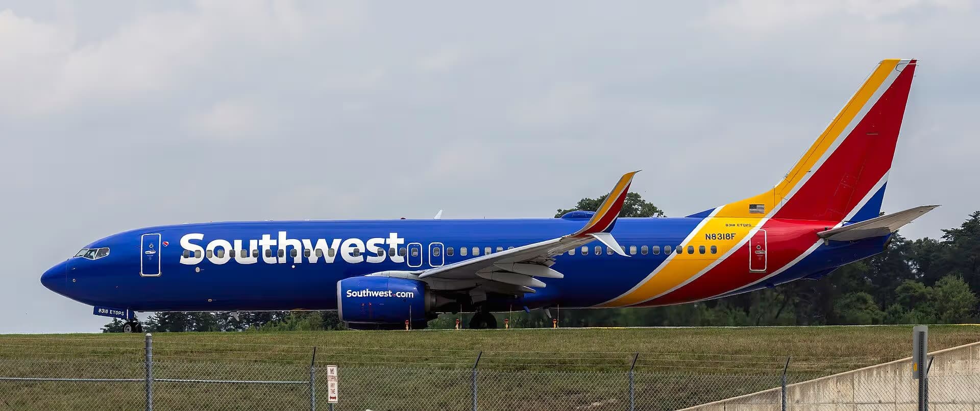 N8318F — Boeing