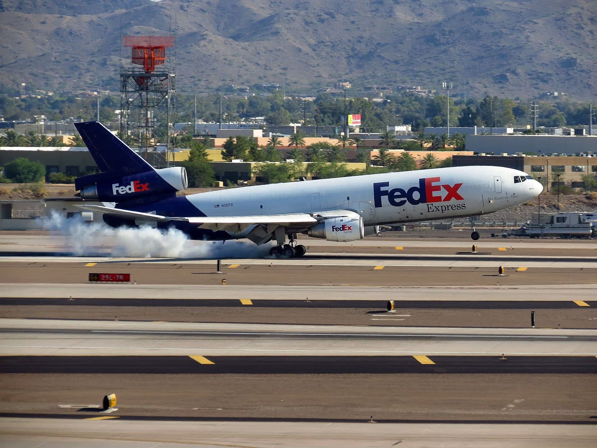 N321FE — Douglas