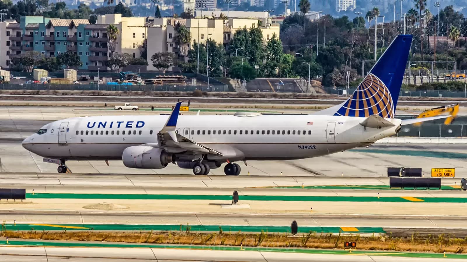 N34222 — Boeing