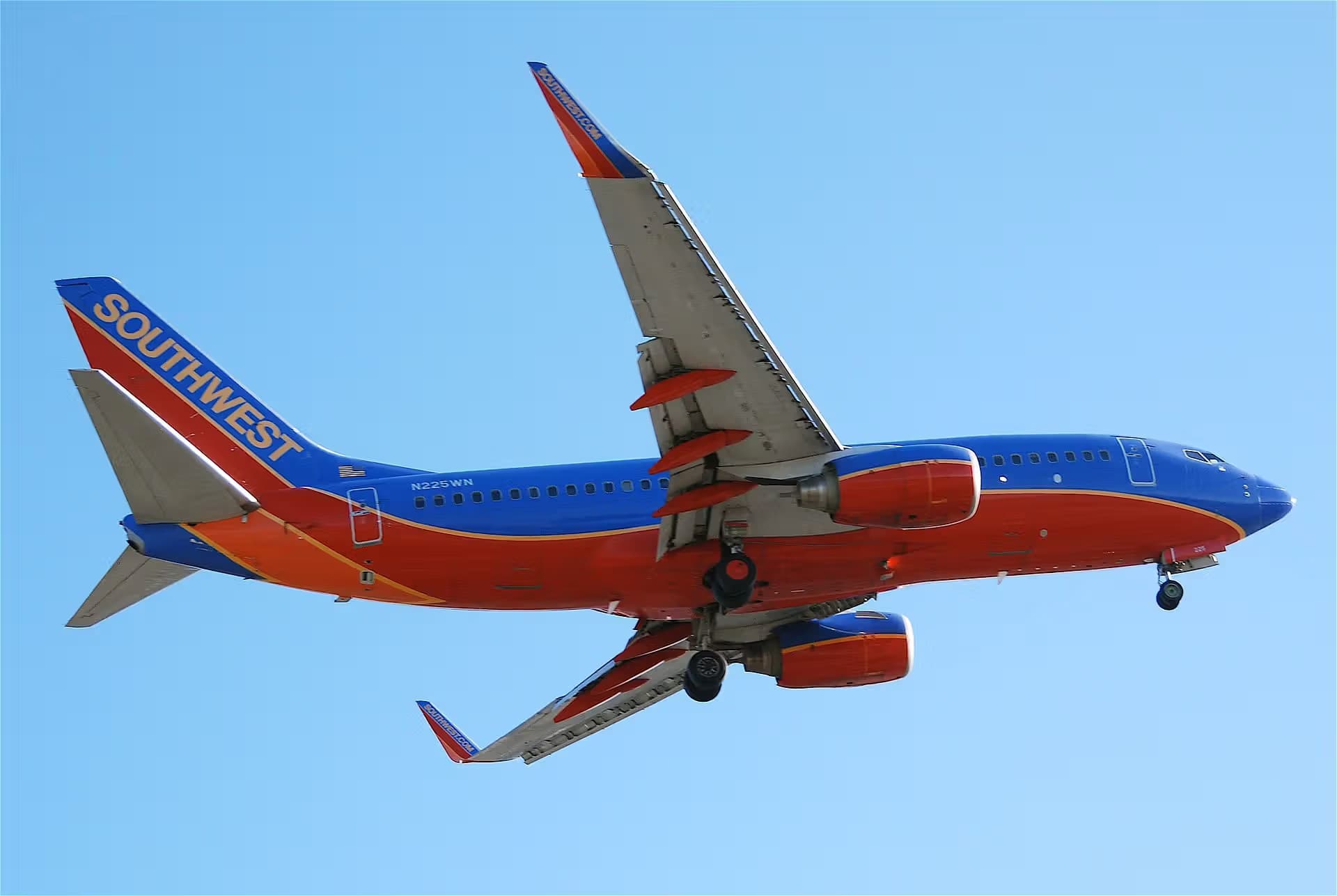 N225WN — Boeing