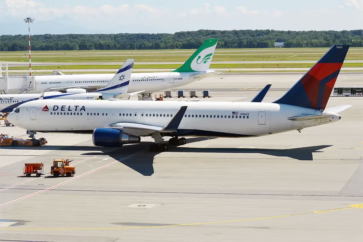 N1603 — Boeing