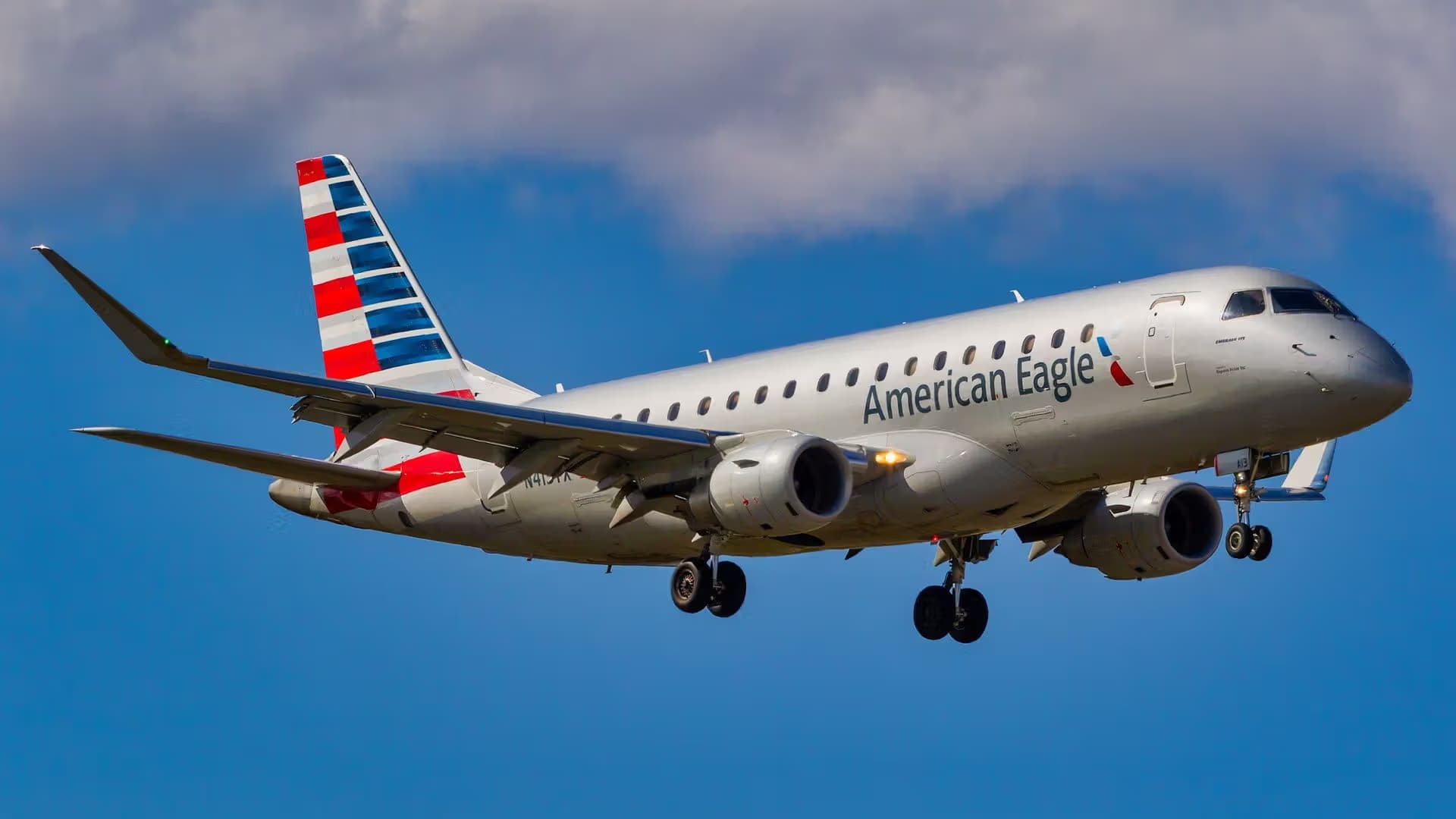 N413YX — Embraer