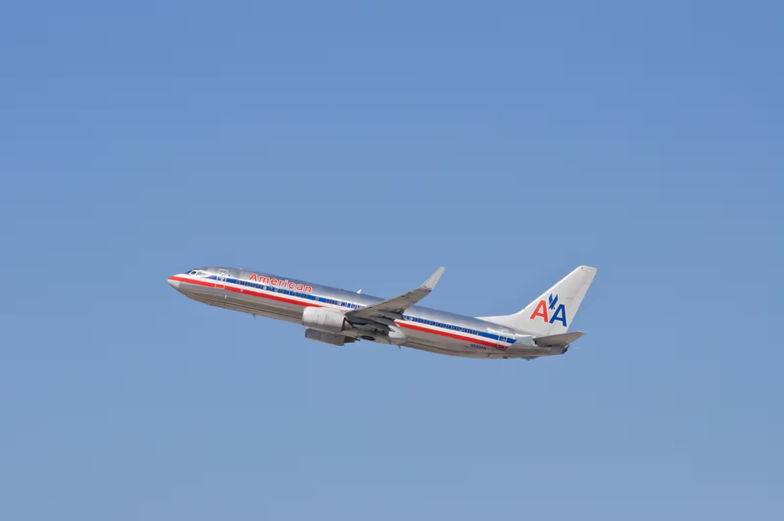 N949AN — Twin-engine aircraft