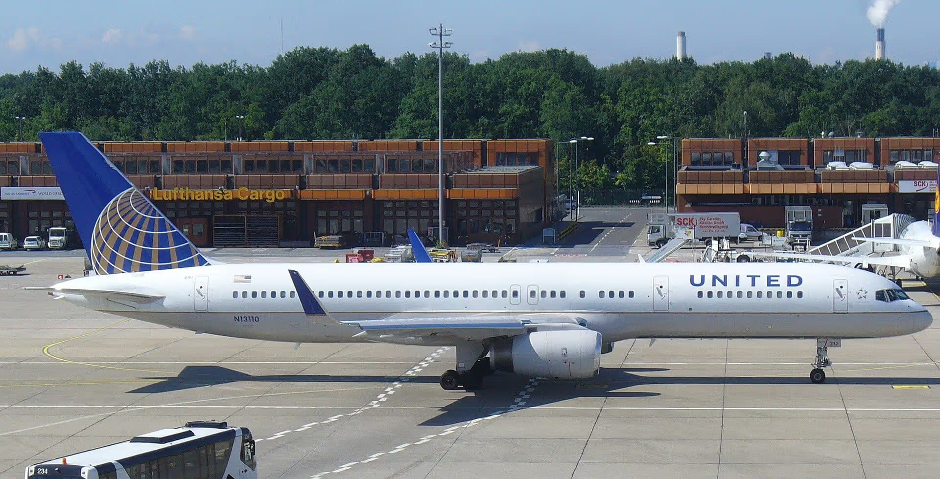 N13110 — Twin-engine aircraft