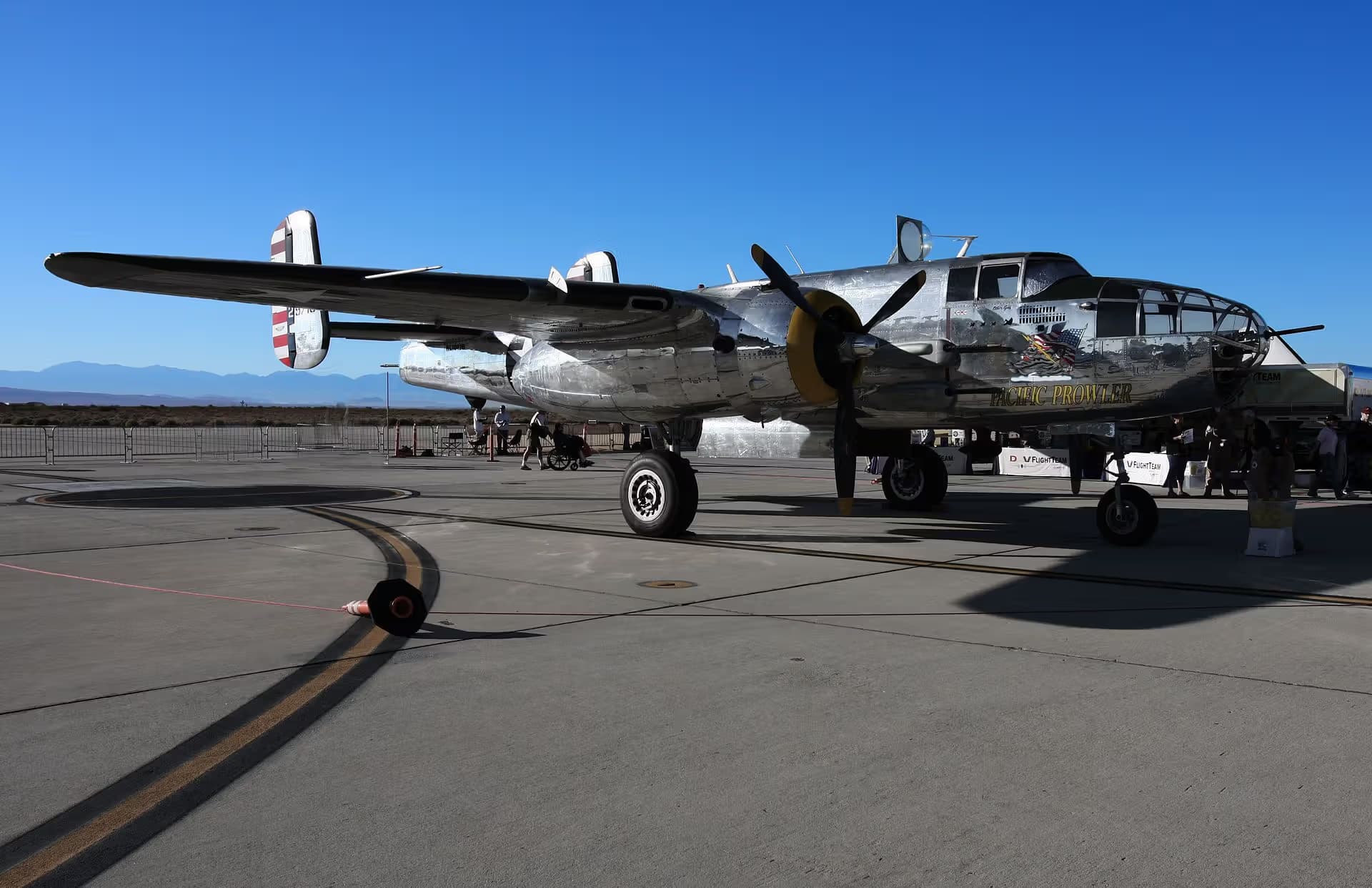 Unidentified — Twin-engine aircraft