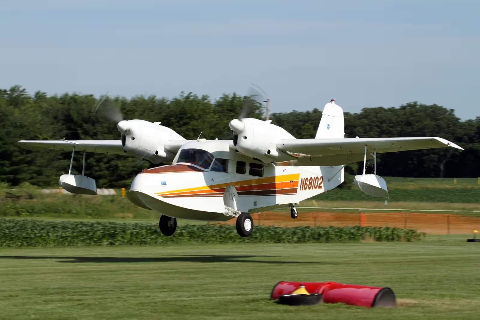 N68102 — Twin-engine aircraft