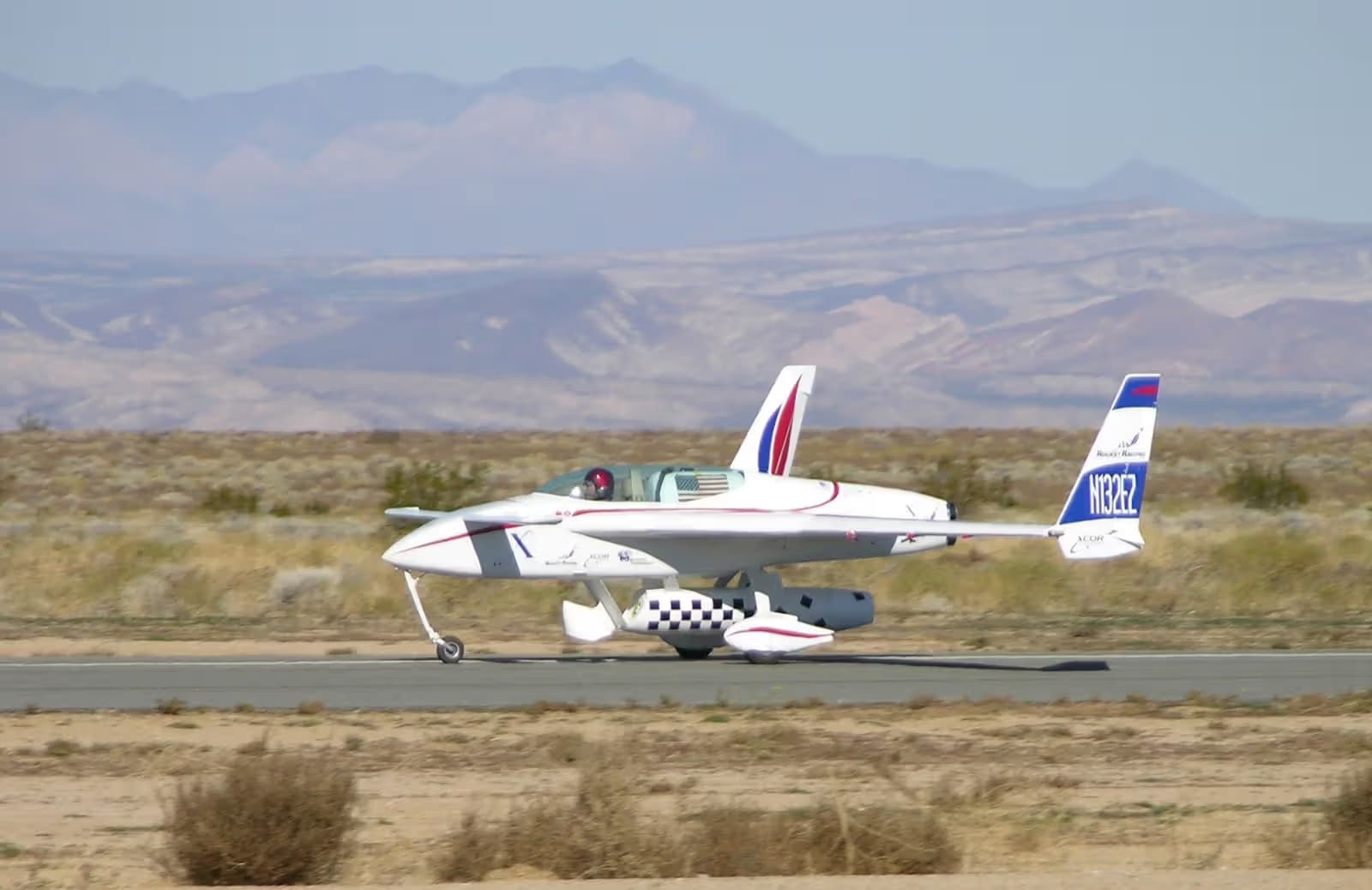 N132EZ — Aircraft