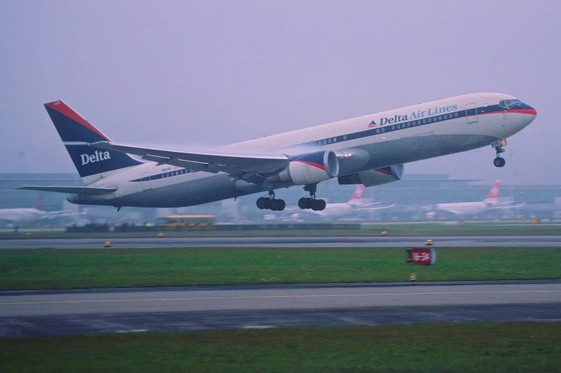 N1605 — Boeing