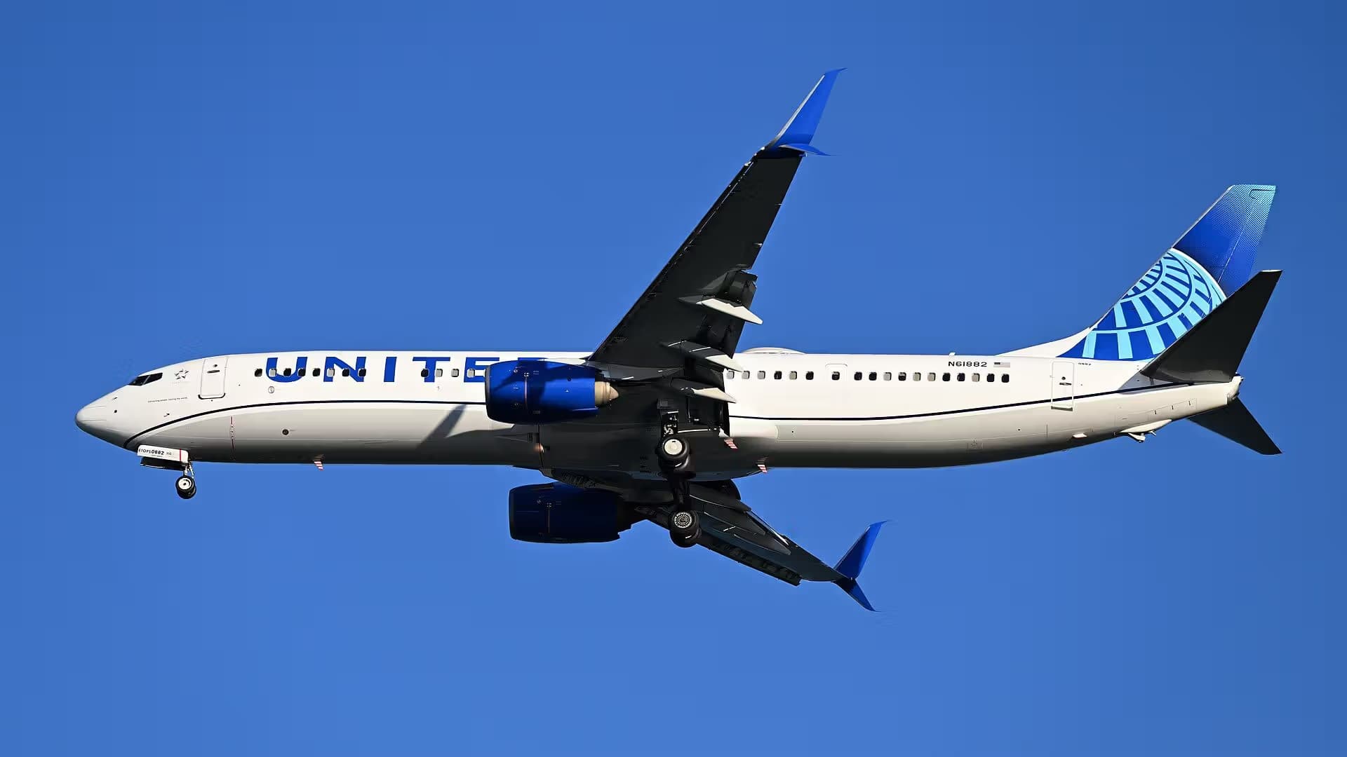 N61882 — Boeing