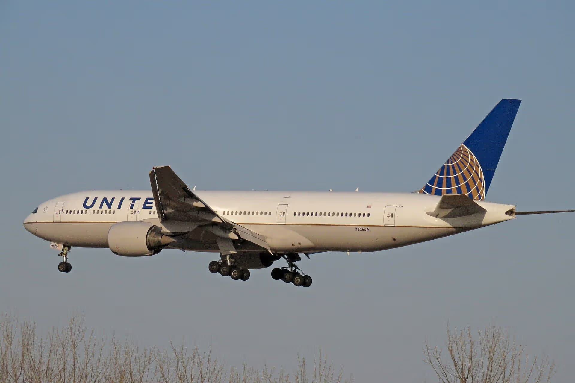 N226UA — Boeing