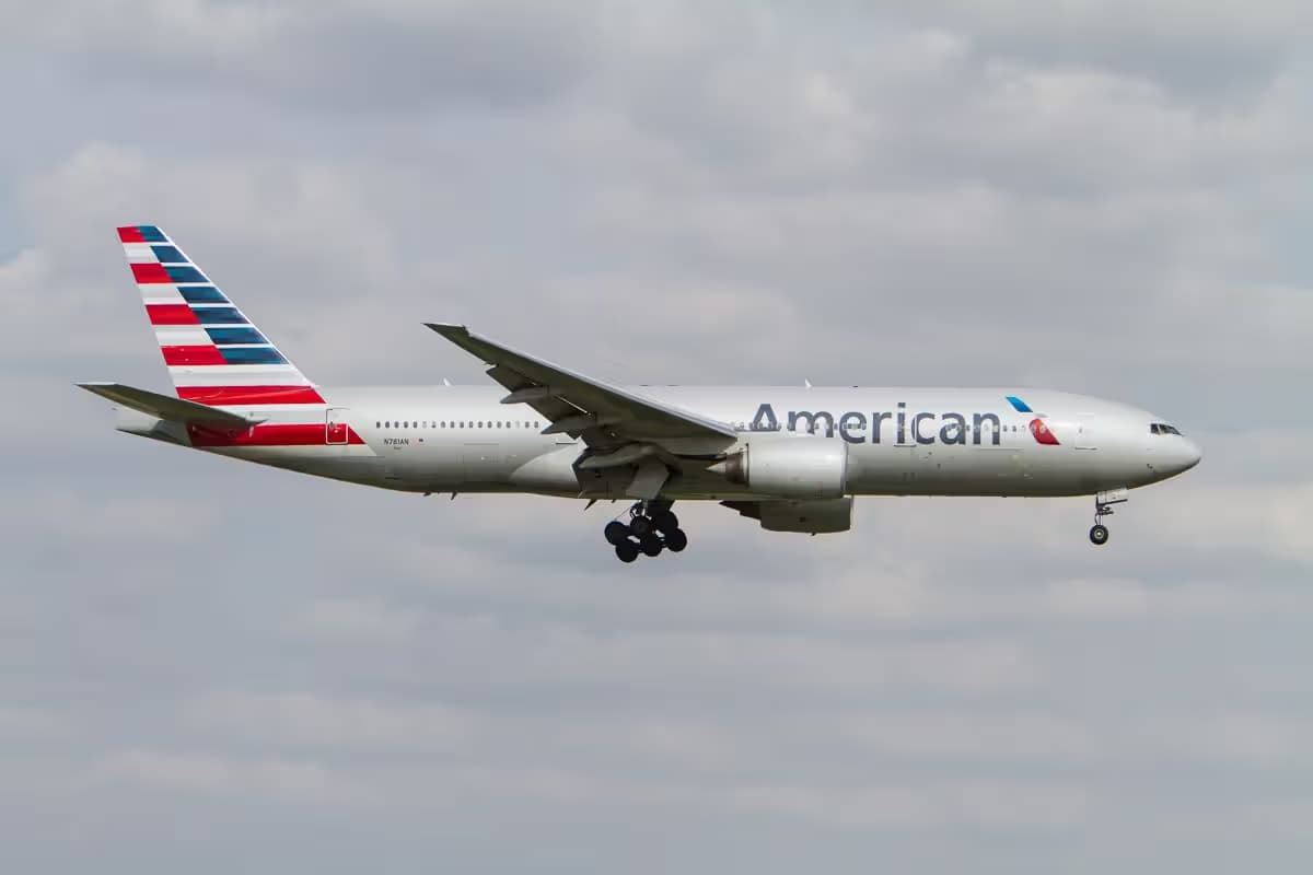 N781AN — Twin-engine aircraft