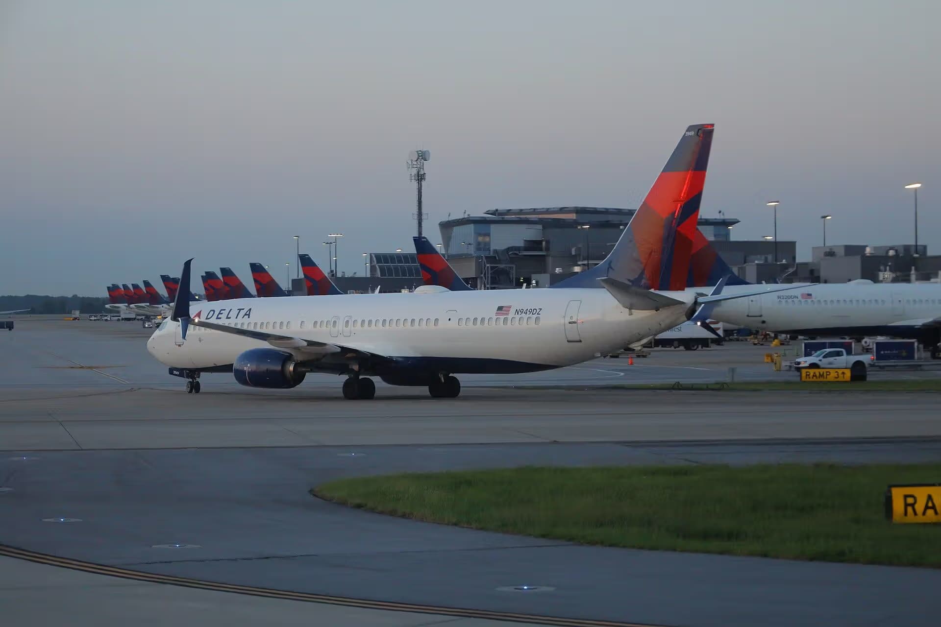 N949DZ — Boeing