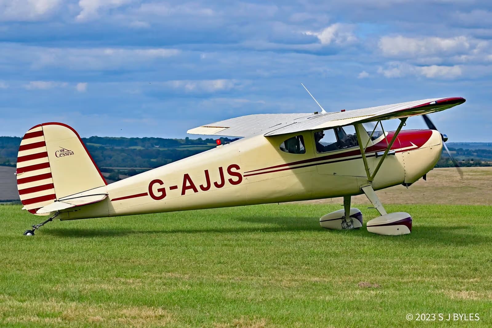 G-AJJS — Cessna