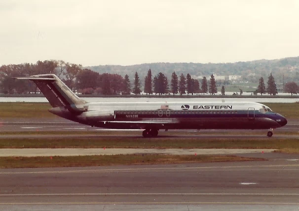 N8928E — Boeing