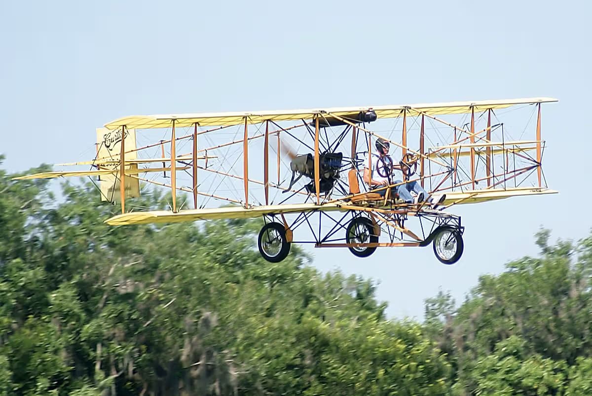 Unidentified — Aircraft