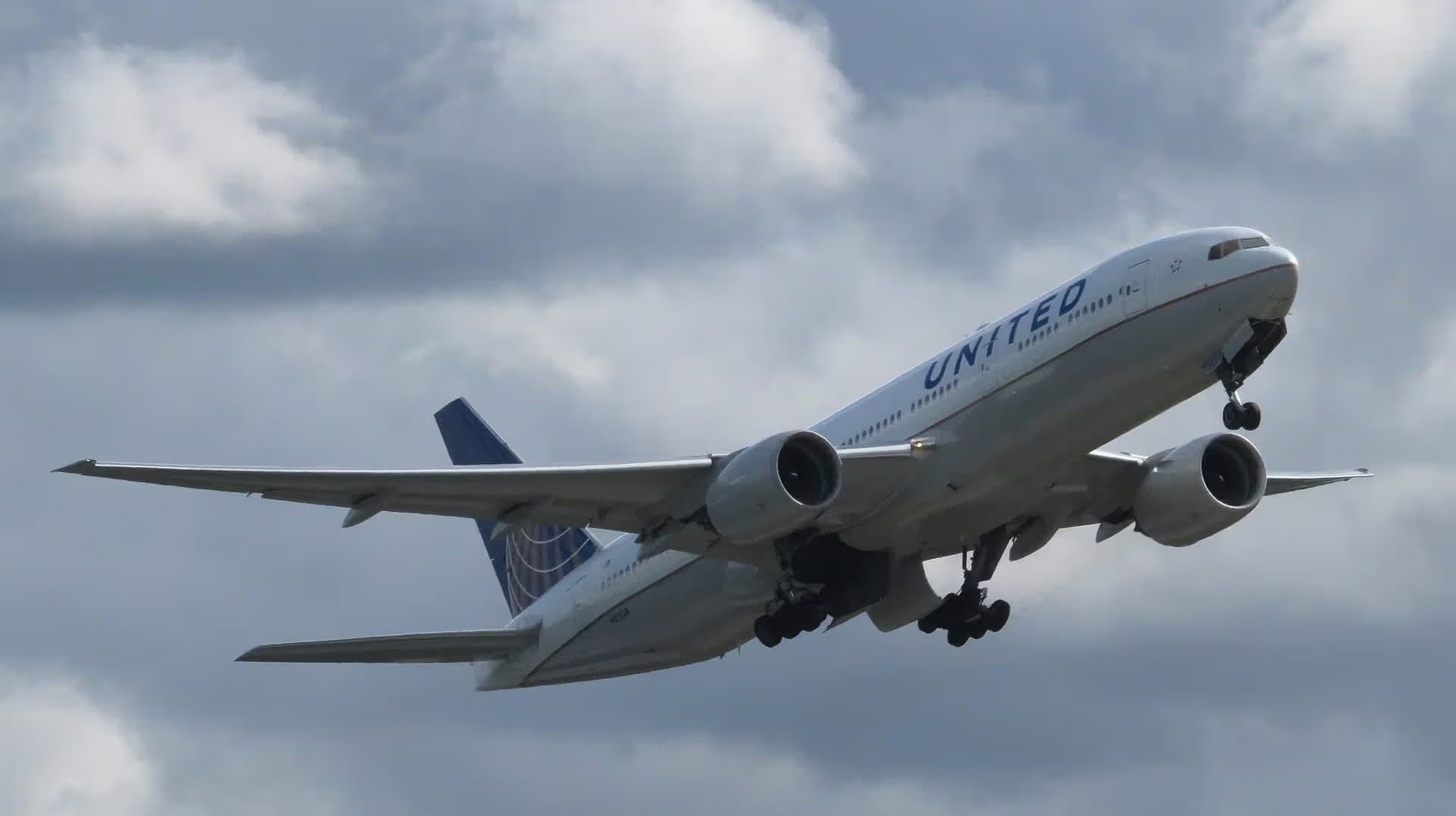 N222UA — Boeing at Munich Airport