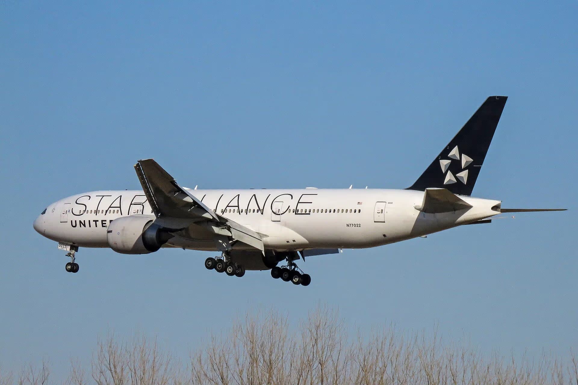 N77022 — Boeing
