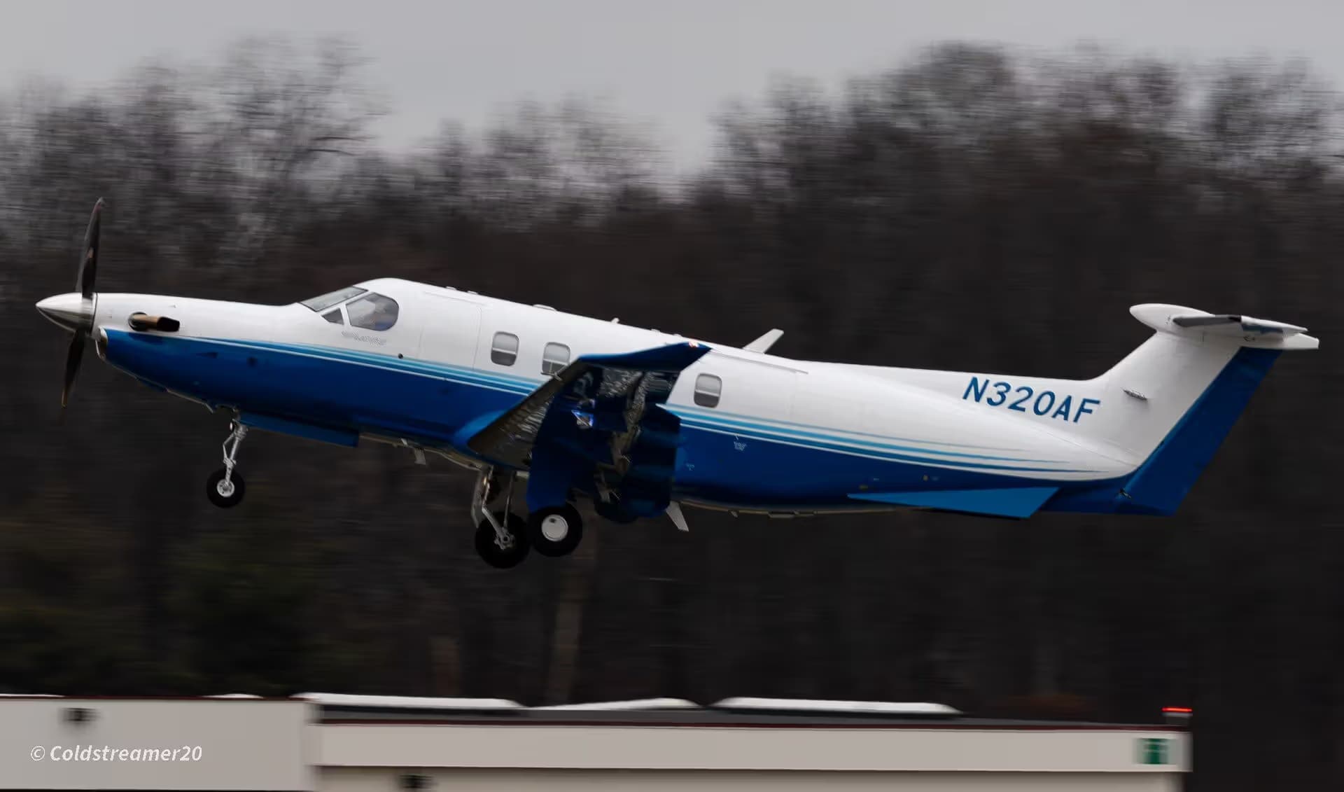 N320AF — Pilatus