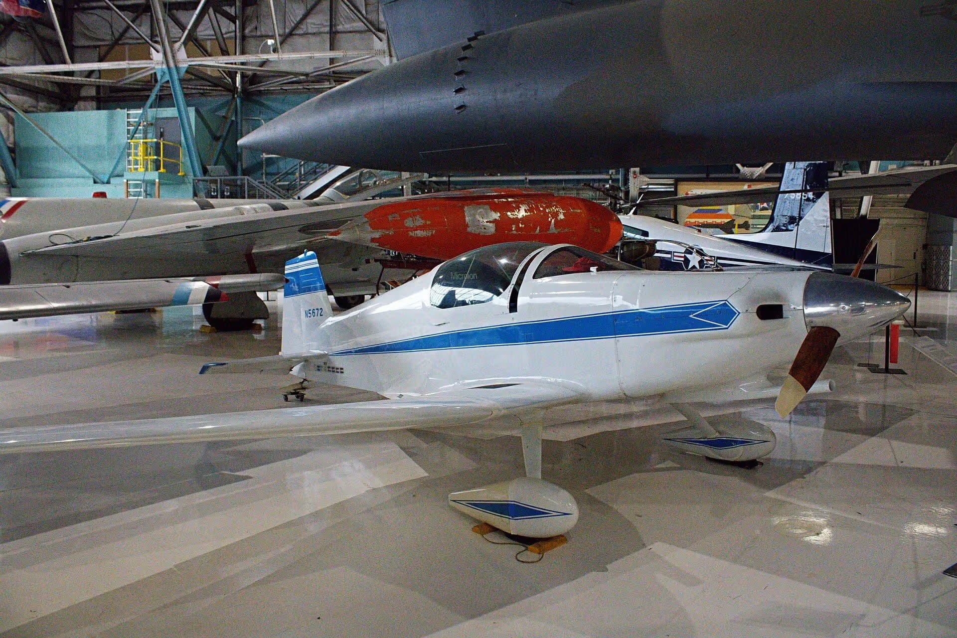 N5672 — Single-engine aircraft