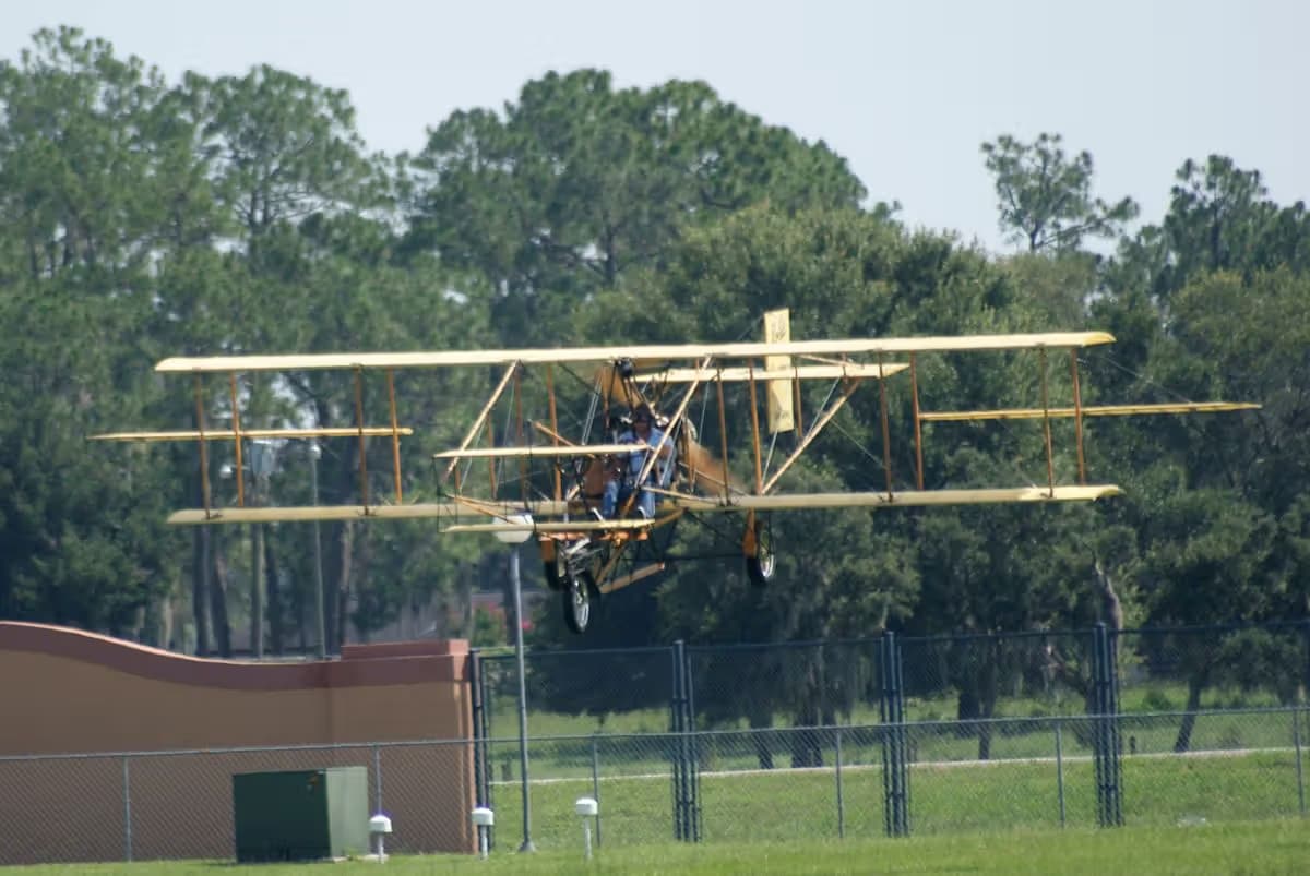 Unidentified — Aircraft