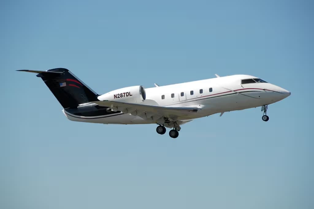 N287DL — Business jet