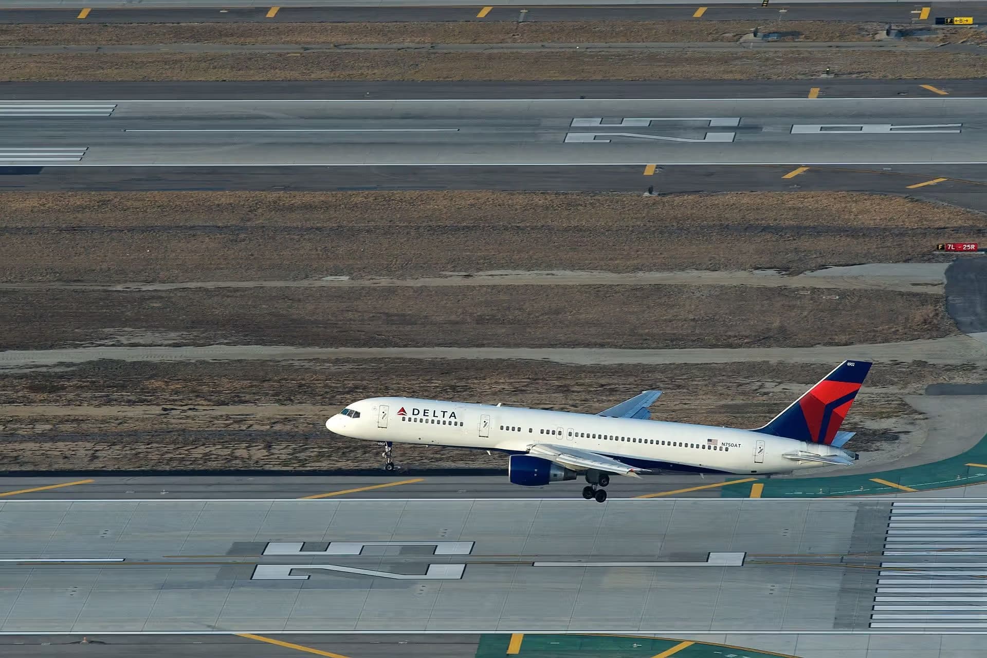 N750AT — Boeing