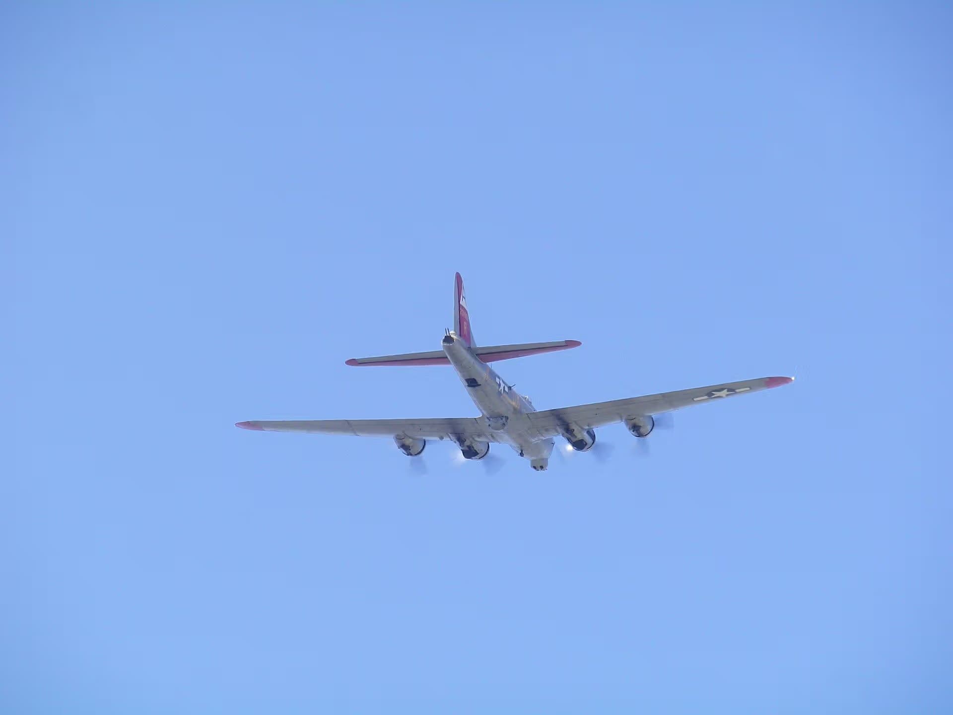 Unidentified — Aircraft