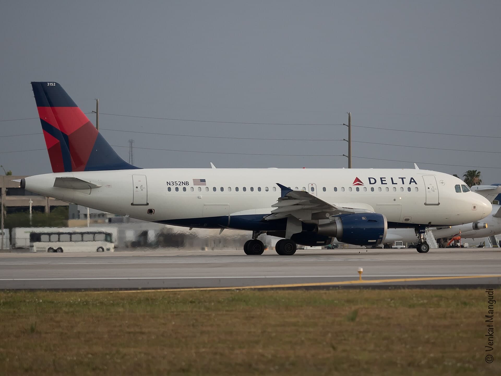 N352NB — Airbus