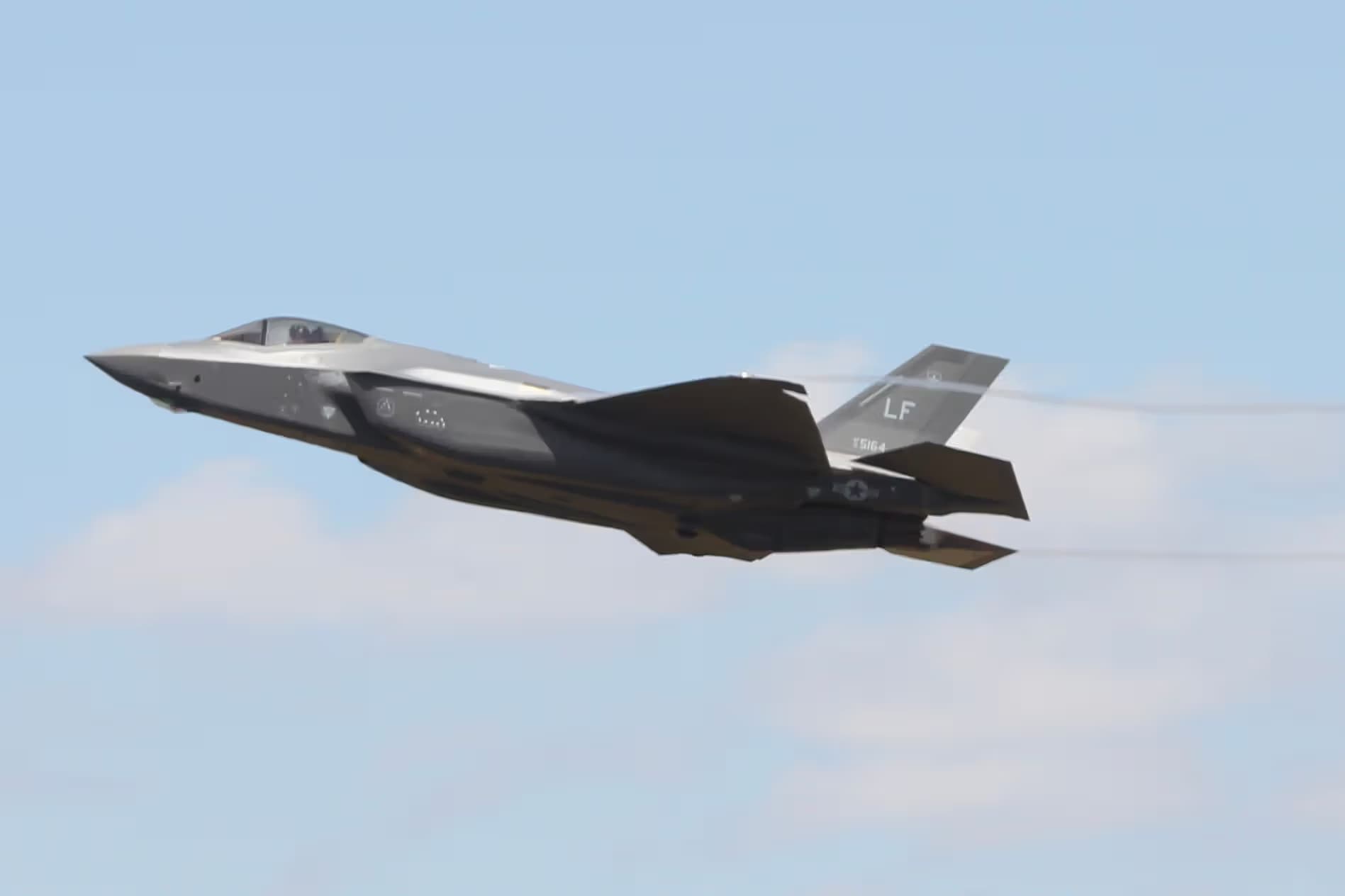 Unidentified — Lockheed