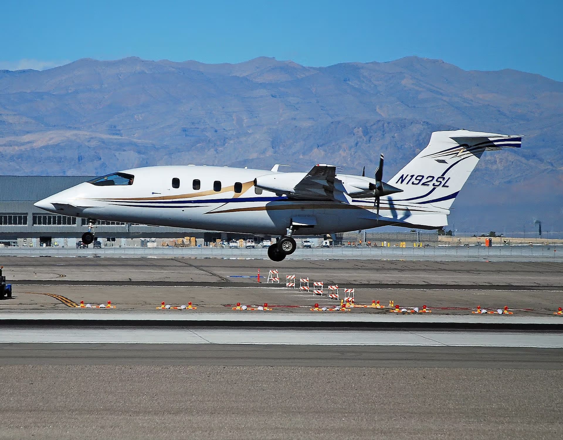 N192SL — Aircraft
