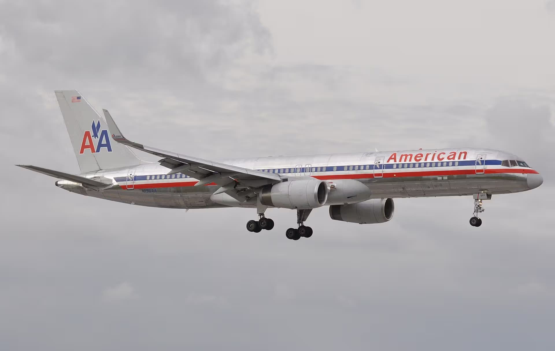 N196AA — Boeing