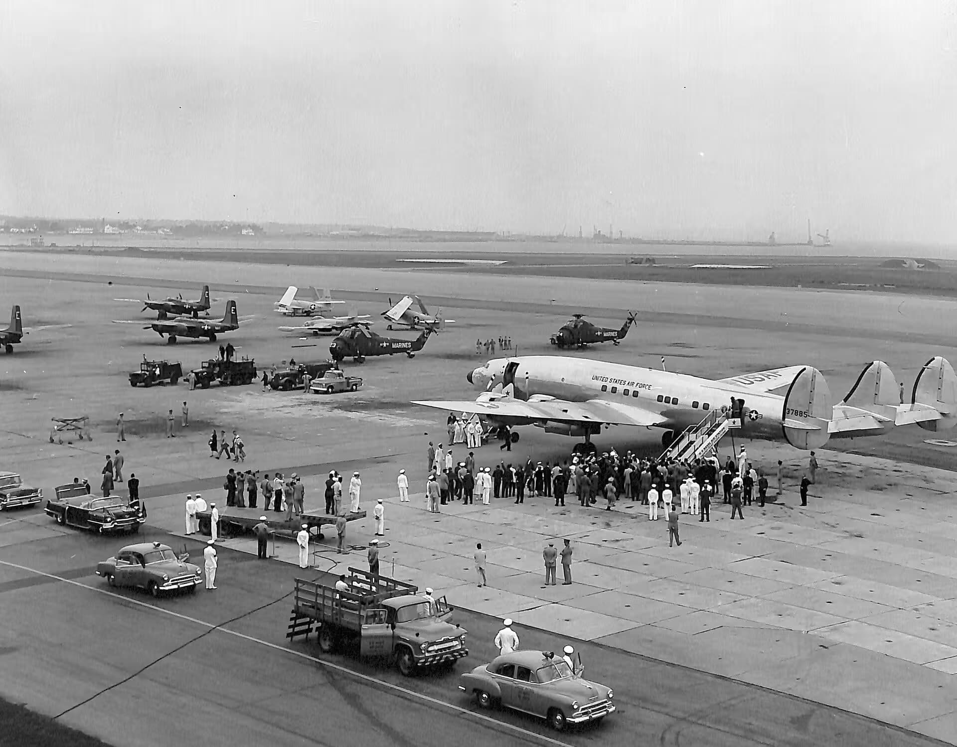 Unidentified — Lockheed