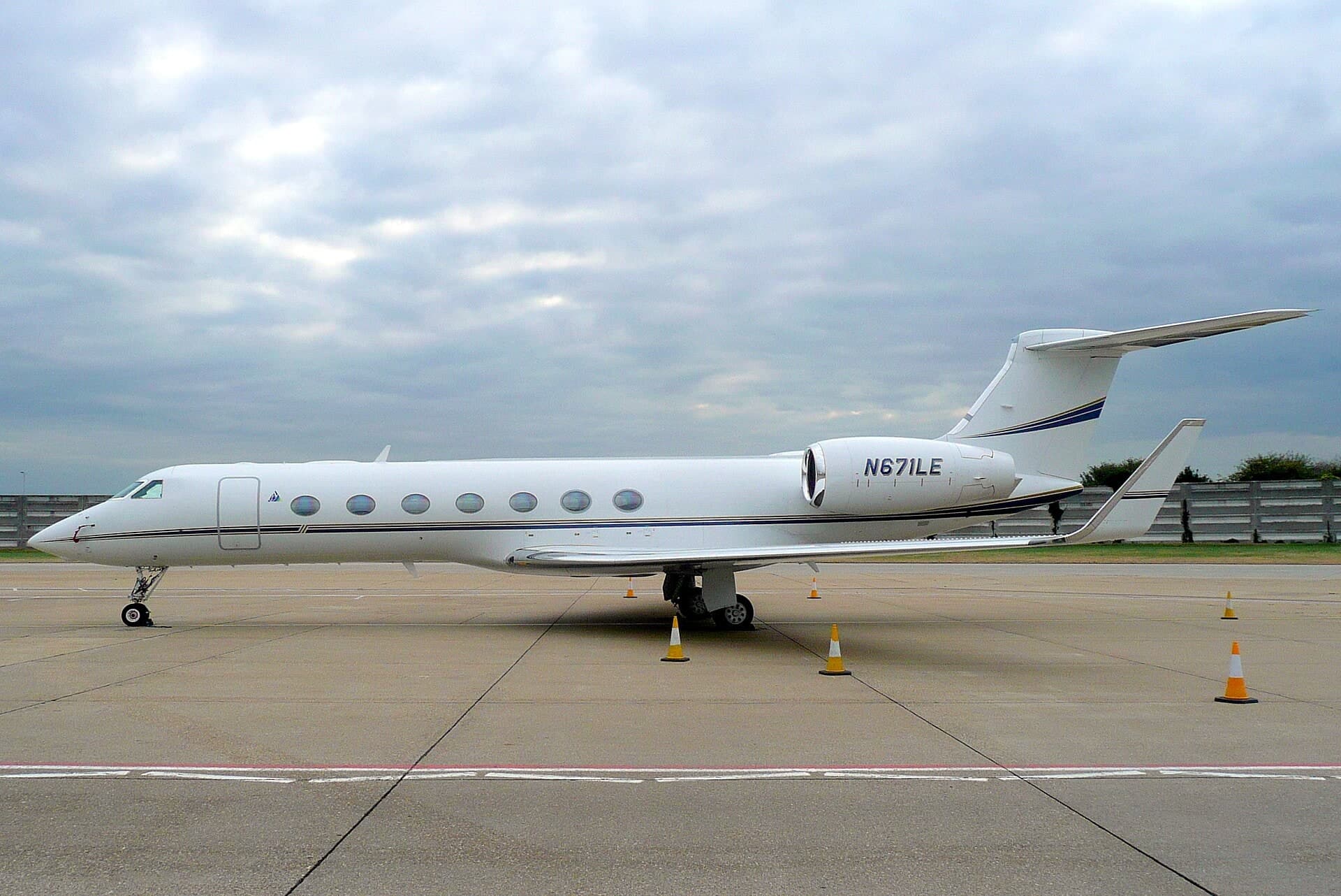 N671LE — Gulfstream