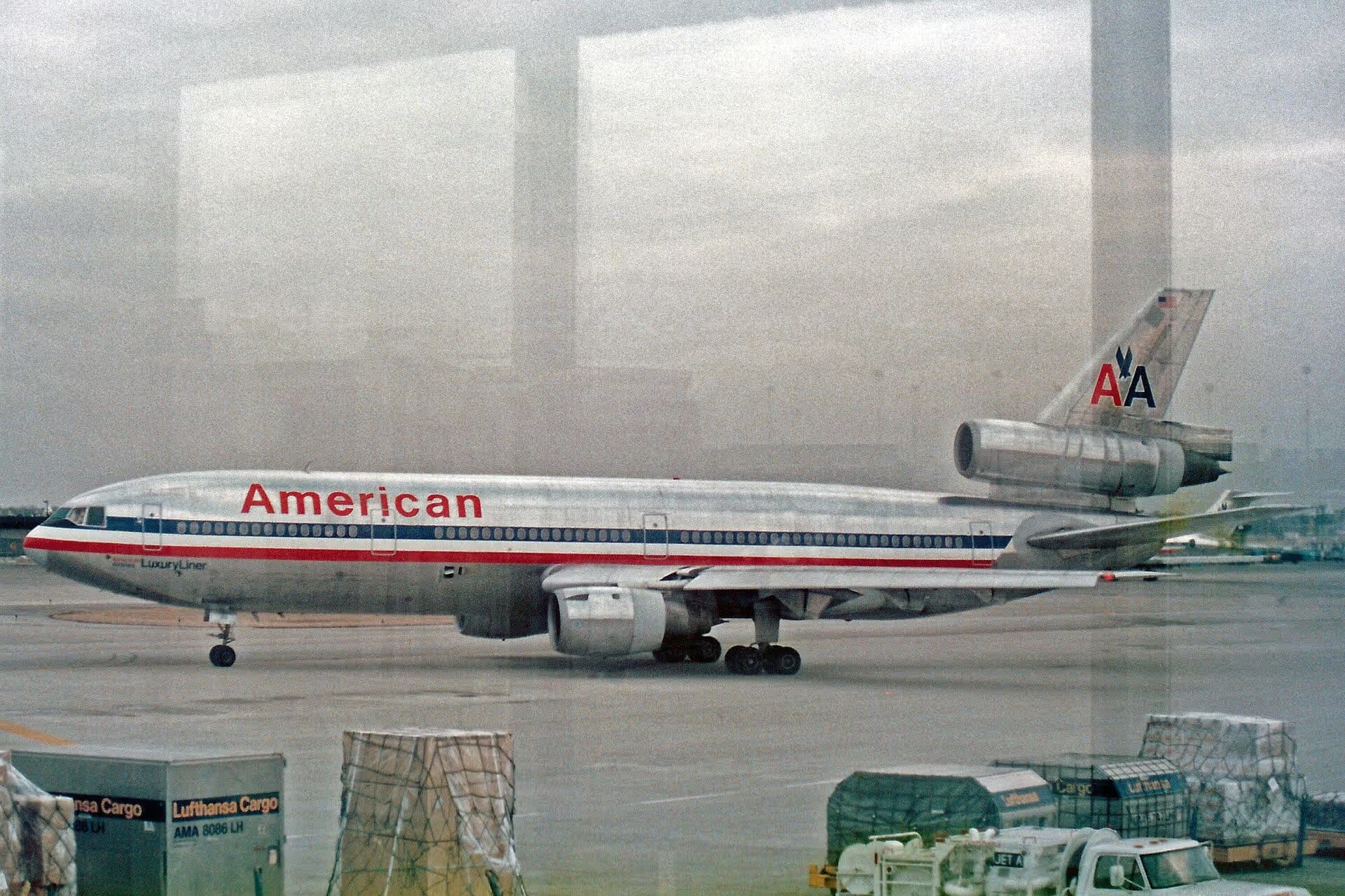 N119AA — Douglas