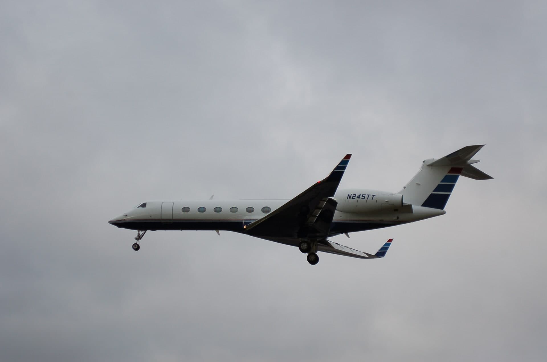 N245TT — Gulfstream