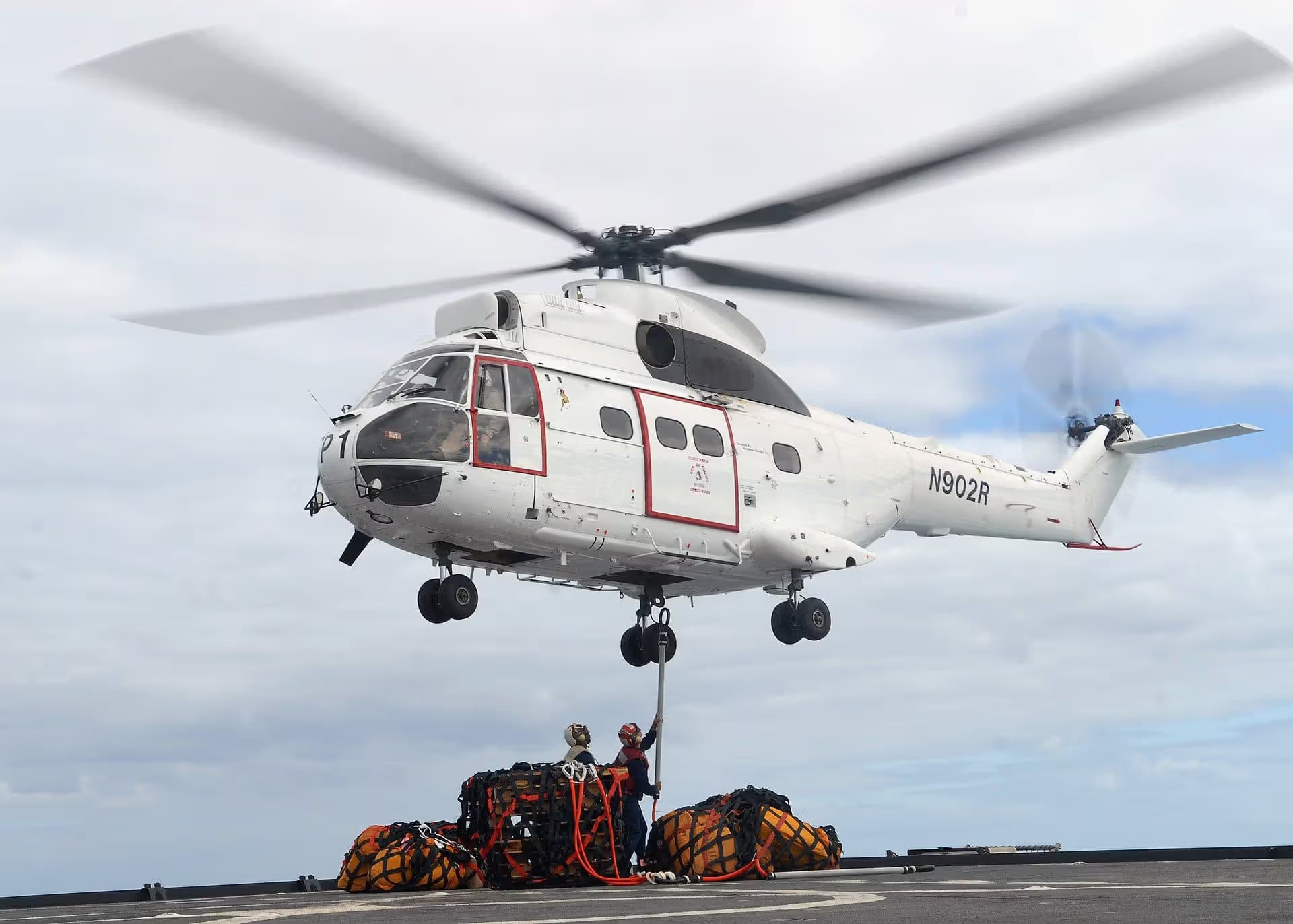 N902R — Helicopter