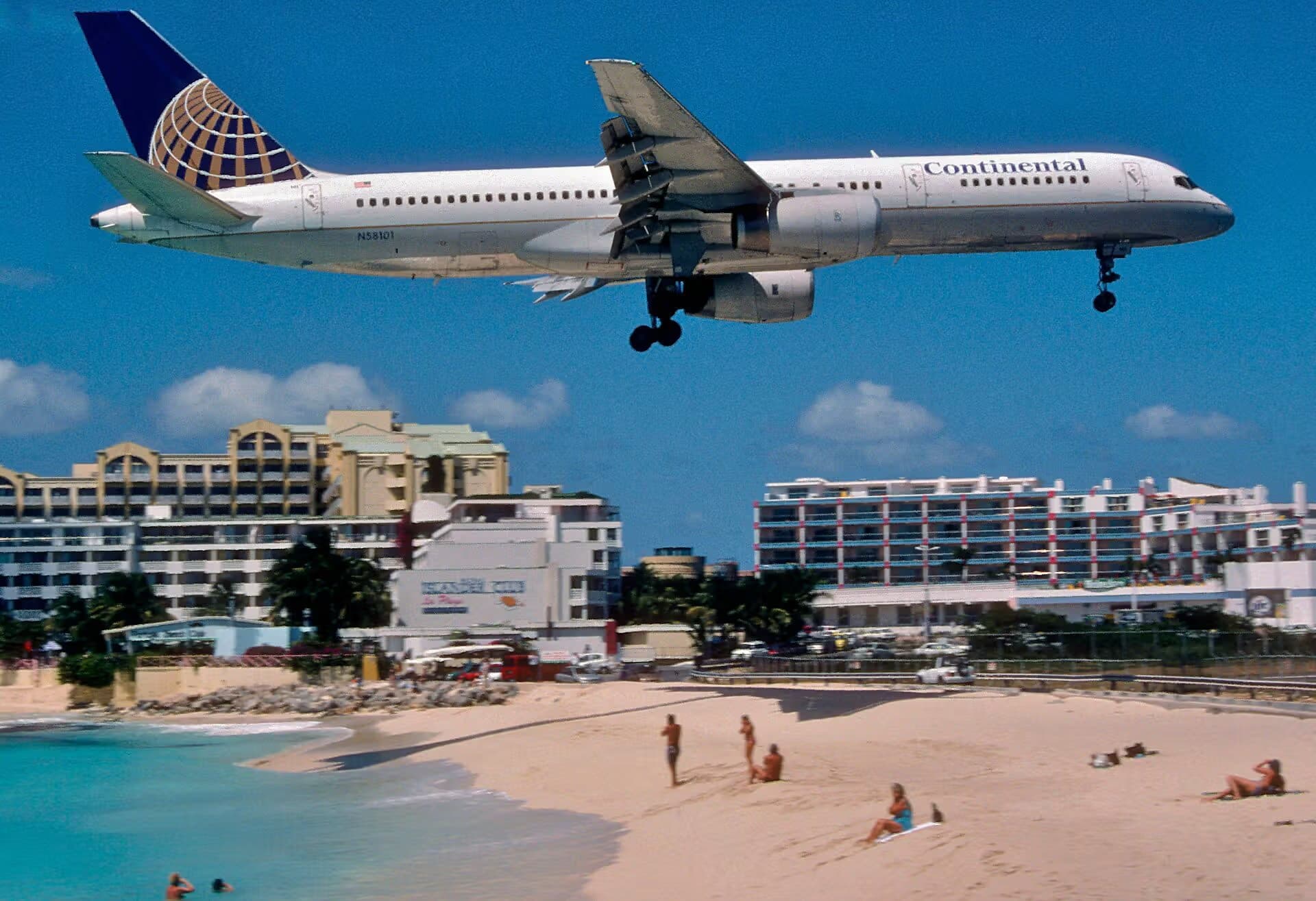 N58101 — Twin-engine aircraft