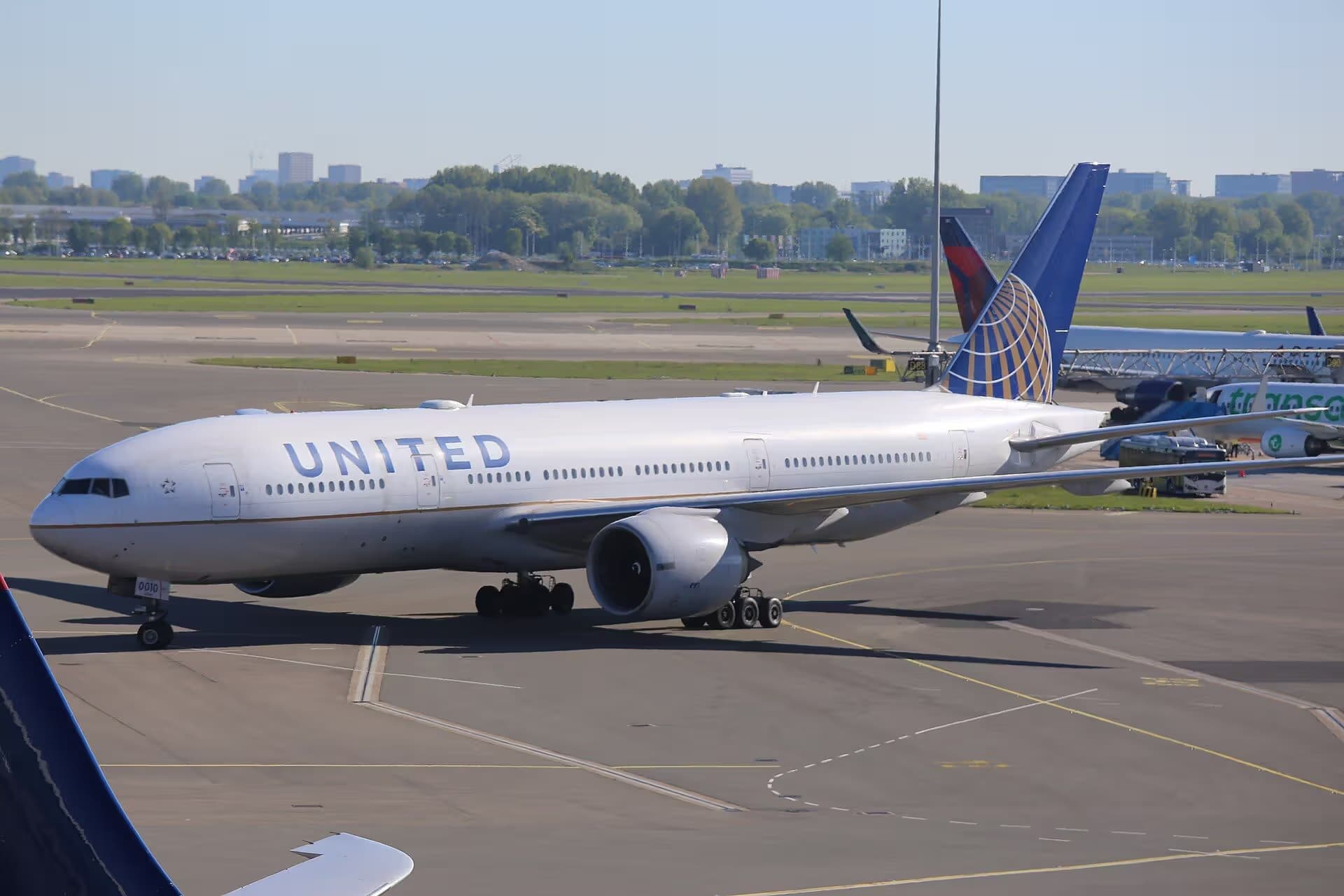 N76010 — Boeing