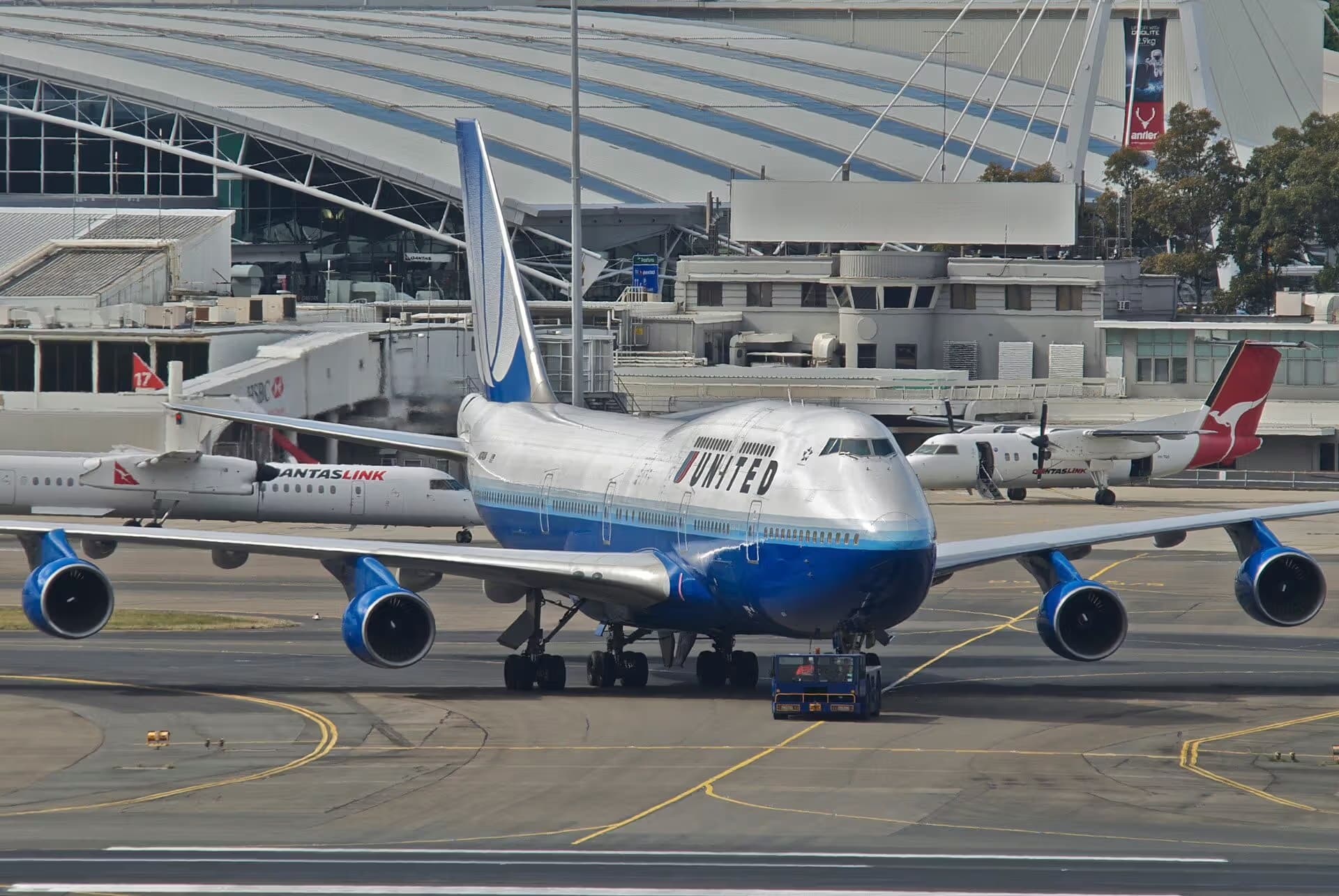 N174UA — Boeing